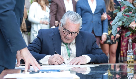  Miguel Calvilo.