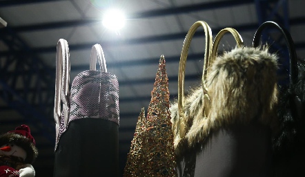  Bazar Navideño en Colegio del Bosque.