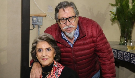  Guadalupe y Valentín Hernández .