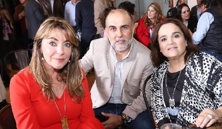  Nuria Hernández, José Talamante y Elisa Robles.
