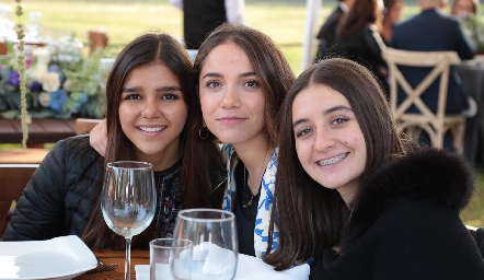  Caro Frullo, Keyla Santoyo y Úrsula.