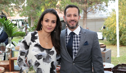  Adriana Revuelta y Alejandro Lafuente.