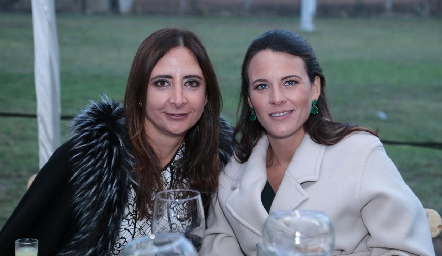  Mariana Calvillo y Marina Armida.