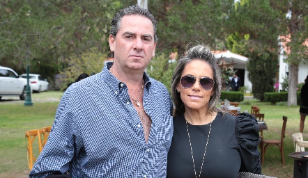  Emilio Heinze y Michelle Zarur.