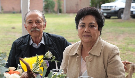  Chema Quijano y Leticia Torres de Quijano.