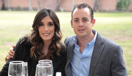  Fernanda Torres y Carlos Artolózaga.
