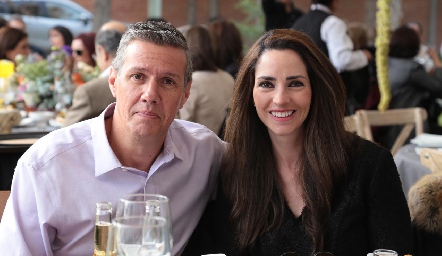  José Luis Navarro y Mariana Ávila.