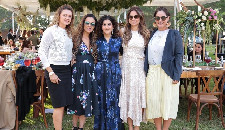  Daniela Alcalde, Daniela Díaz de León, Roxana Gómez, Alejandra Leos y Merche del Blanco.