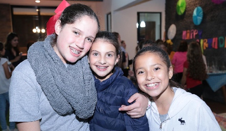  Kamila, Roberta y Ana Pau.