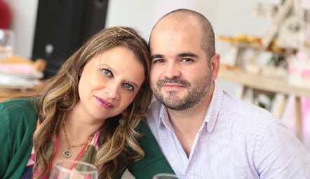 Laura González y Juan Pablo Colín.