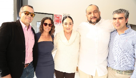  Juan Pablo Vega, Olivia Vega, Ale Aguirre, Miguel Nava y Manuel Villanueva.