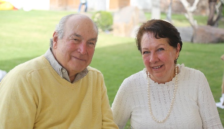  Jorge y Martha Mendizábal.