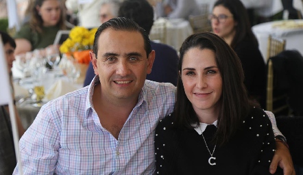  Esteban y Cecilia Puente.