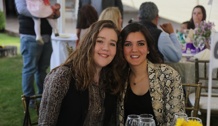  Maricarmen Mendizábal y Mimí Navarro.