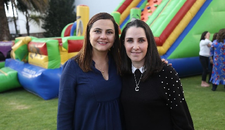  Susana Mendizábal y Ceci Puente.