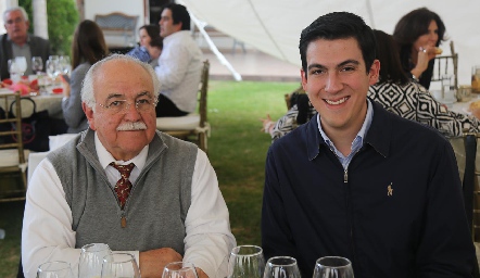  Gran tarde.