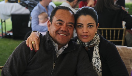  Alejandro Aguillón y Marilupe Córdova.
