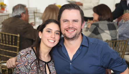  Paola Córdova y Juan Autrique.