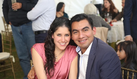  Lucrecia Espinoza y Mauricio Olvedo.