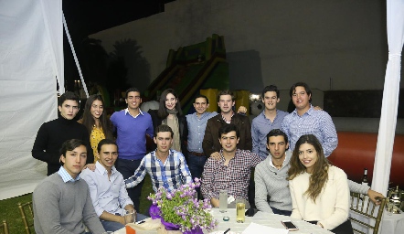  Los Primos Mendizábal.