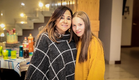  Madre e hija.