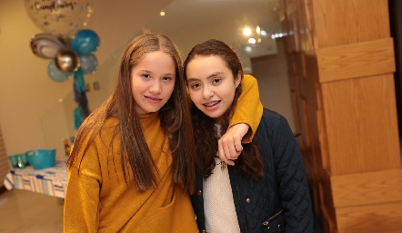  Annie Murphy y Jimena Márquez.