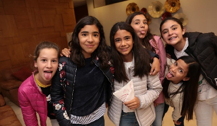  Mariana Mendizábal, Sofía Espinosa, Constanza Sarquis, Marisol de los Santos, Camila Díaz y Connie Hermosillo.