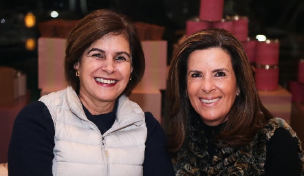  Ana Laura Villarreal y Martha Elena Muñiz.