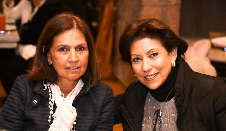  Patricia Haro y Martha Portillo.