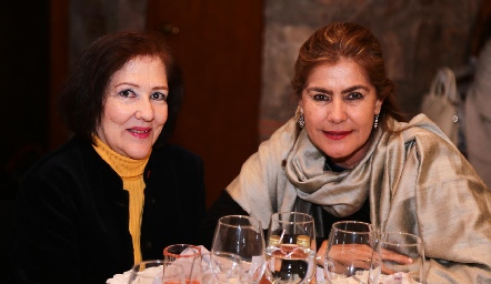  Ángeles Guerra y Liz Vivanco.