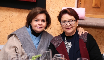  Linda Goldaracena y Yolanda Benítez.