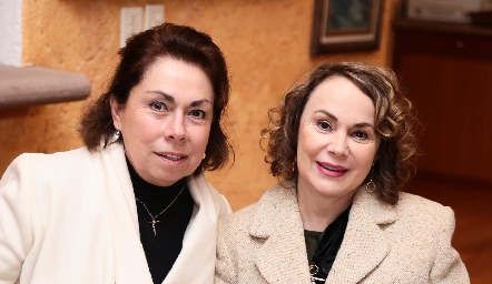  Eugenia Córdoba y Lourdes López.