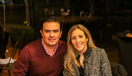  Juan Trinidad y Yadira Monroy .