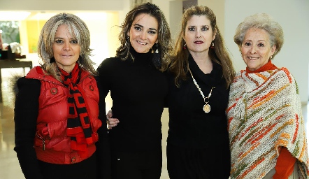  Cheli Manzo, Mary, Silvia y Carmelita Foyo.