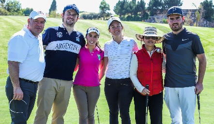  Héctor Mendizábal, Juan Autrique, Paola, Isa, Marilupe y Jorge Mendizábal.