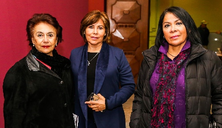  Pilar Pacheco, Gabriela Báez y Maru Silva .