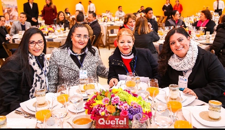  Alma Juárez, Jazmín Nájera, Marisa Velázquez y Verónica Buendía.