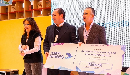  Premiación de Asociaciones Civiles.