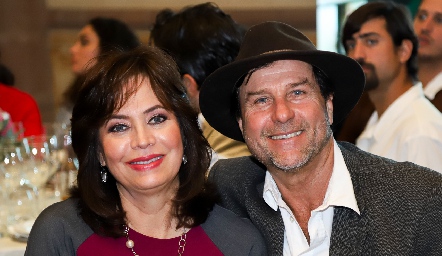  Conchita Ramírez y Ricardo Ortiz.