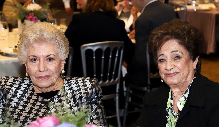  Lila de Von Der Meden y Carlota Sánchez.