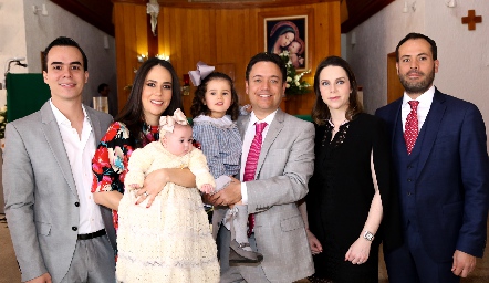  Enrique Estrada, Sofía Estrada, Lucila, Renata y Jorge Hernández, Sofía Valladares y Jorge Barrera.