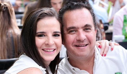  Cristina Castañares y Guillermo Lasso de la Vega.