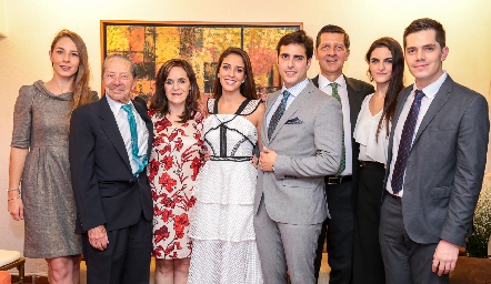  Los recién casados con la familia de Mariana, Gladys y Guillermo Labarthe, Gladys Rangel, Mariana, Rafa, Alfonso, Ana Ceci y Poncho Labarthe.