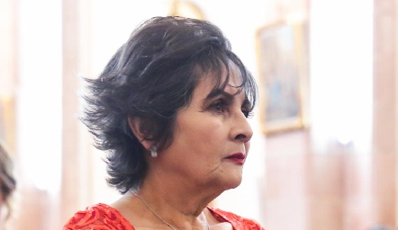 Carmen Gutiérrez, mamá del novio.