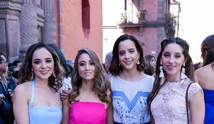  María José Ramírez, Sofía César, Karla Córdova y Eugenia Muriel.
