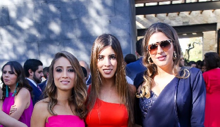  Sofía César, Daniela Güemes y Lourdes Robles.
