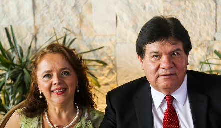  Gabriela Meade y Agustín Martínez.