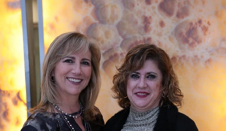  Las mamás de los novios, Maru Bárcena y Rosaura López.