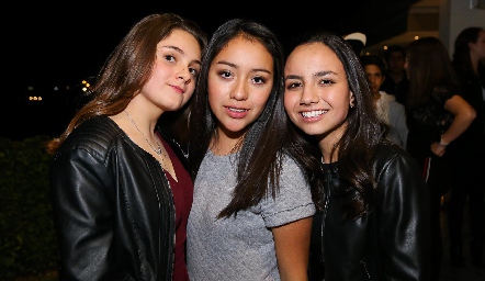  Daniela, Ana Isa y Caro.