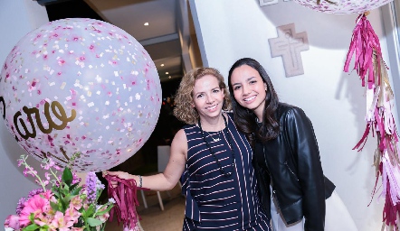  Gaby Cubillas y Caro Meade.